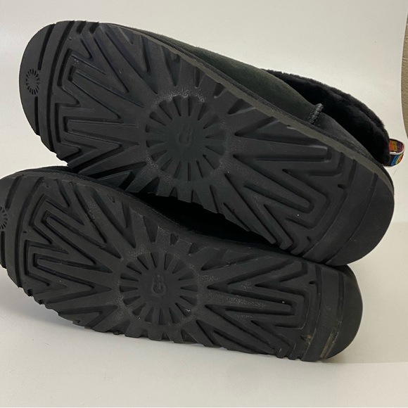 Ugg Classic Black Fluff Mini Quilted Suede Sheepskin Women Boots Size 10 Disc. - Picture 13 of 14